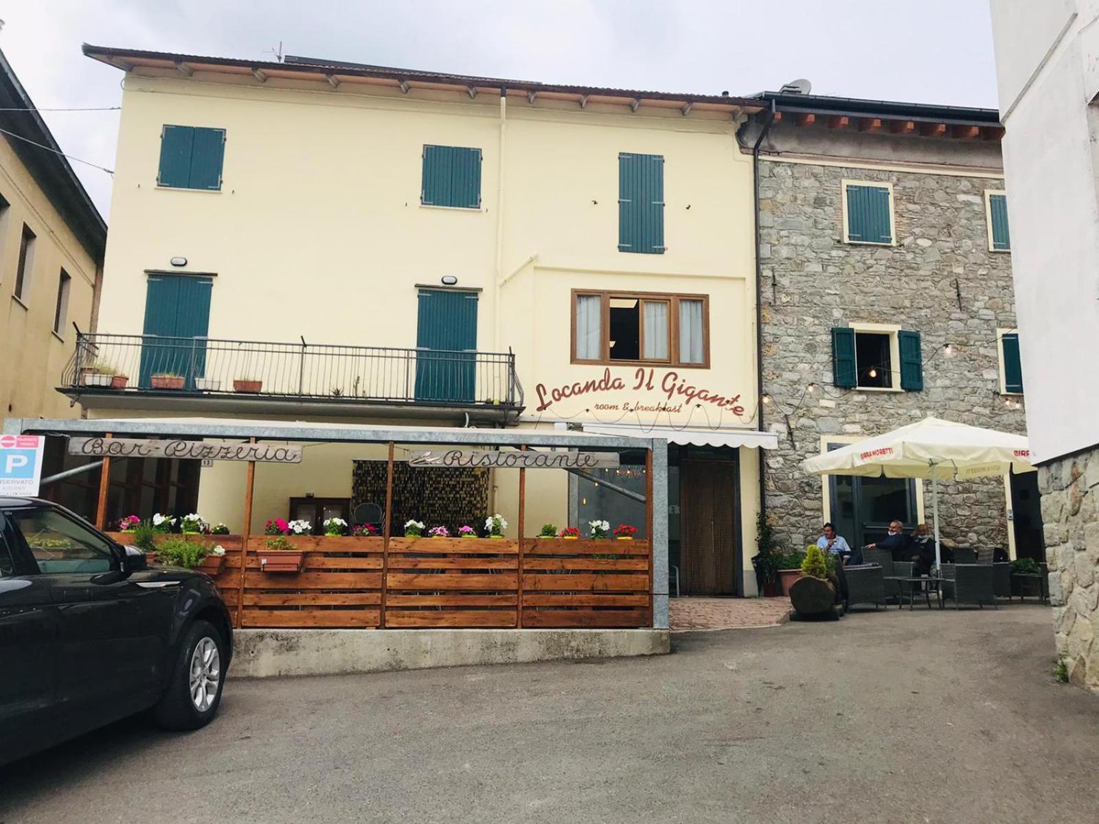 Locanda Il Gigante Collagna Exterior photo